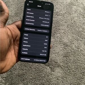 Apple iPhone 17 Pro Max - Black